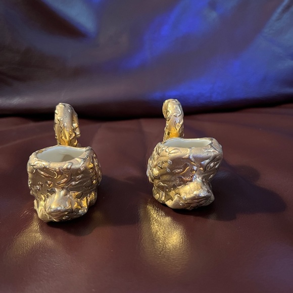 Vintage Set of Decorated 22K bright Gold 2.5” Swans Figurines - Picture 6 of 10